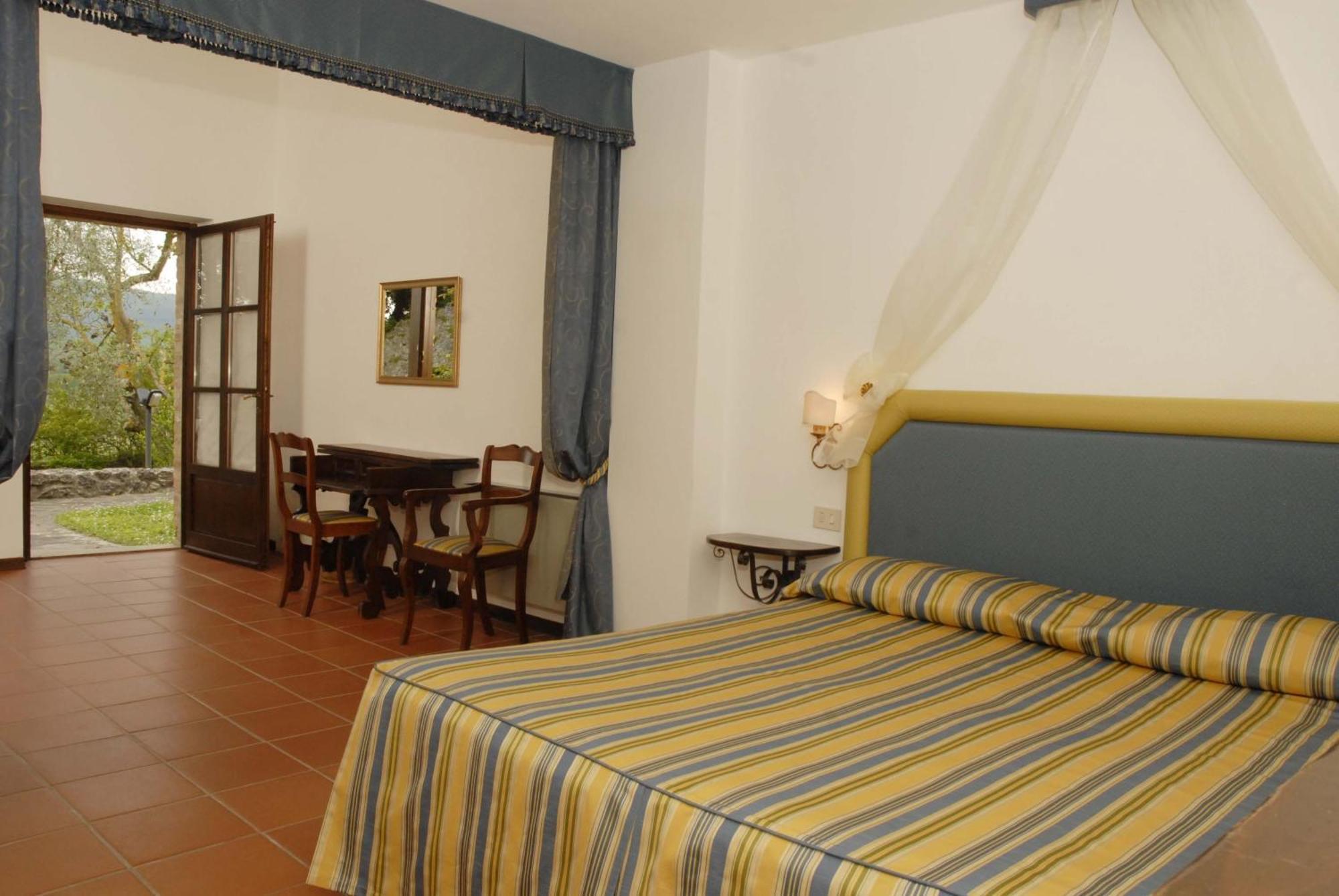 Relais Borgo Di Toiano Guest House Sovicille Exterior photo