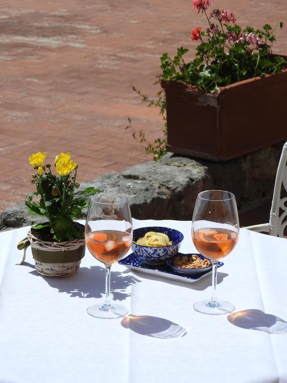 Relais Borgo Di Toiano Guest House Sovicille Exterior photo