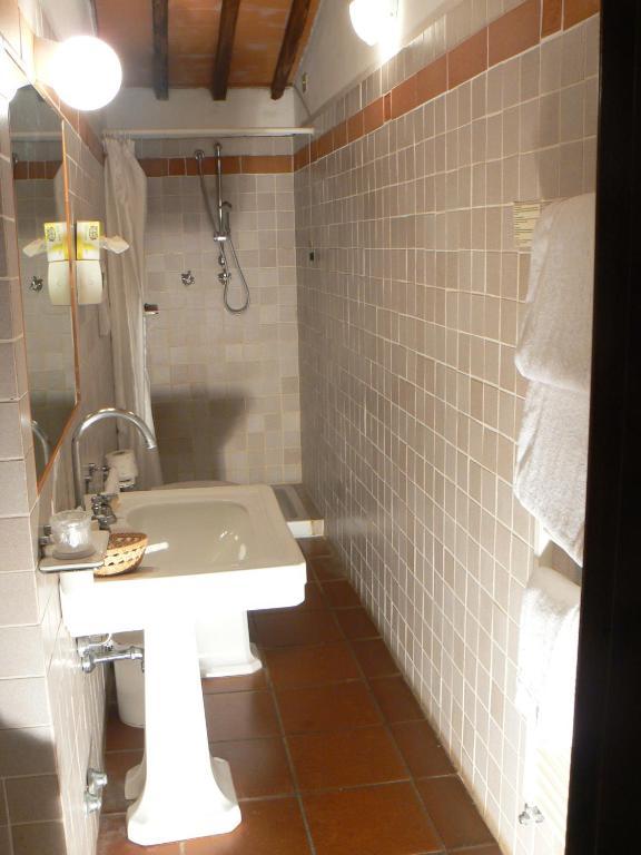 Relais Borgo Di Toiano Guest House Sovicille Room photo